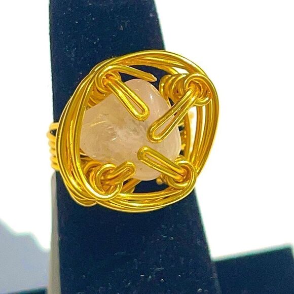 ✨ ROSE QUARTZ WIREWRAPPED NATURAL GEMSTONE CHUNKY RING ✨ - Picture 1 of 6